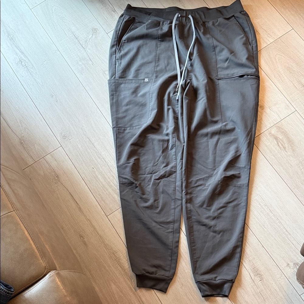 Fabletics Women’s XXL T Scrub Charcoal Joggers